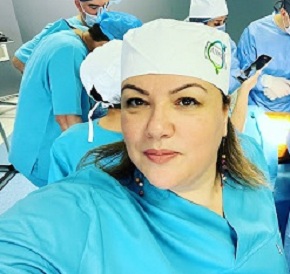 Dr. Dalila Bouslimi (Dermatologue)