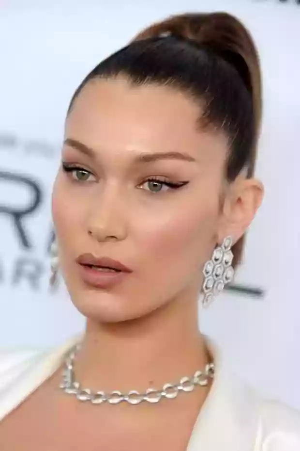 Bella-hadid-2017